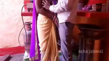 Desi Bhabhi Aata Malish Kar Raha Tha Dada Jaaker Chudai Ki