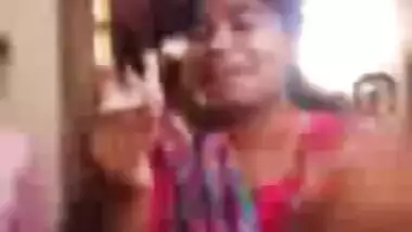 Bangladeshi Teen Girls Smoking & Danching