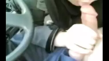 Muslim Indian cutie sucks schlong in the car