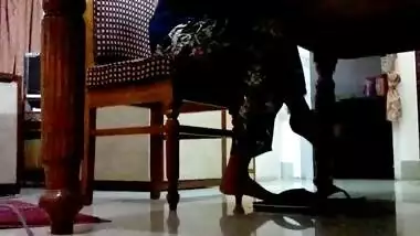 ELDER SISTER CAUGHT CROSS LEG MASTURBATING (REAL) NO NUDE