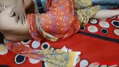 Horny Desi man strips his XXX wife and uses her pussy to the fullest