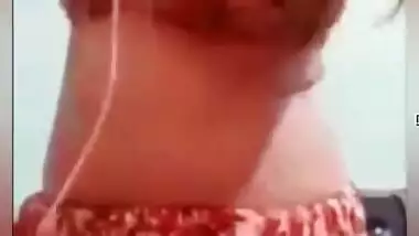 Desi big boobs girl stripping naked on video call