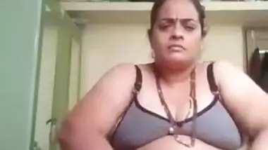 Horny Desi Bhabhi Boobs Sucking And Fingering