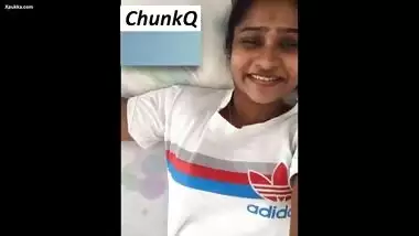 Sexy Tamil GIRL Showing