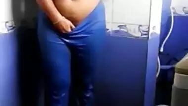 indian girl fingering in bathroom