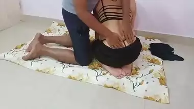 Makan Malik Ne Ghar Ka Kiraya Rima Bhabhi Ko Chodkar Vasoola