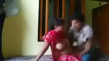 Desi sex video of a pervert and his big boob aunty