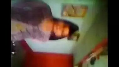 Village girl fucking on floor