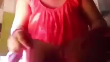 Bengali boudi nude show on video call to relative
