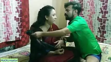 Handsome Tamil dude sticks his boner into Desi whore's XXX slit