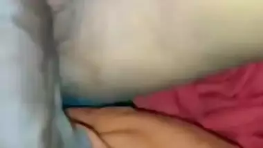 Indian Couple Fucking Wife Busy in Mobile