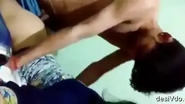 Indian guy fucking his wife from back