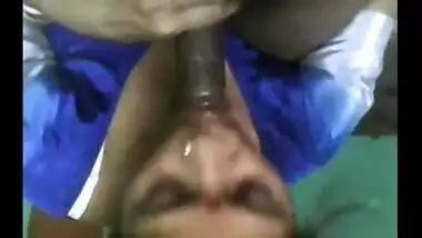 Bihari desi bhabhi deep throat blowjob session with Indian worker