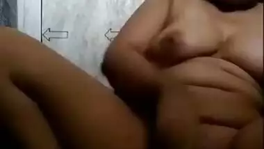 Desi Bhabhi Showing Her Boobs And Pussy