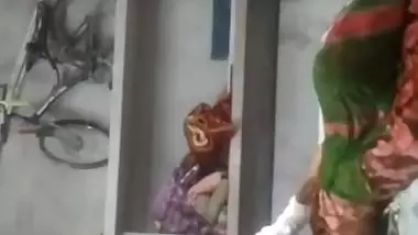 Mature bhabhi pussy fucking by money lender caught on cam