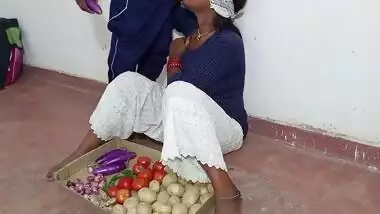 Bengali Boudi In Ever Best Rough Fucking Desi Indian Vegetable Seller Girl In My House