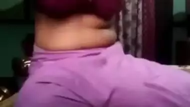 Horny Nepali Unsatisfied Lady Masturbation With Talking