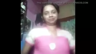 Indian Aunty Showing Big Boobs To Lover