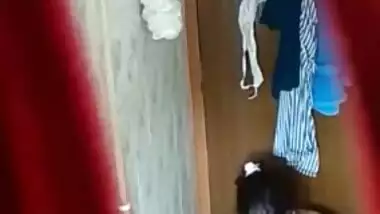 Exclusive- Indian Bhabhi Washing Her Cloths And Bathing