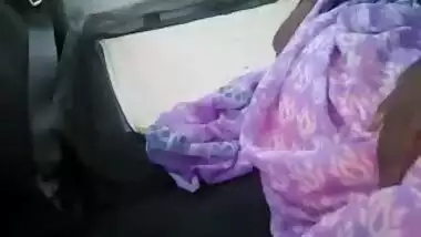 SouthIndian Aunty fucked by her BF in CAR with Saree