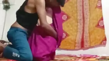 Desi Bhabhi Blowjob And Fucked