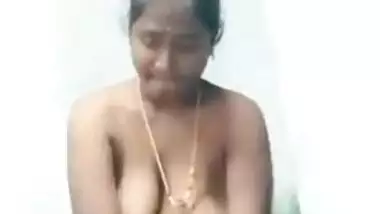 Tamil aunty changing dress