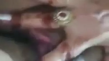 Beautiful Bhabi Fingaring Her Pussy