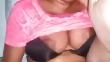Desi aunty sucking dick and squirting