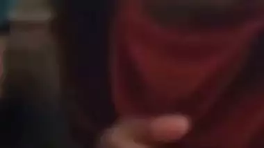 Muslim lady eats her husband’s asshole in desi porn