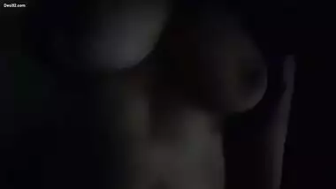 Beautiful Sexy Indian Girl Showing And Fingering 6Clip