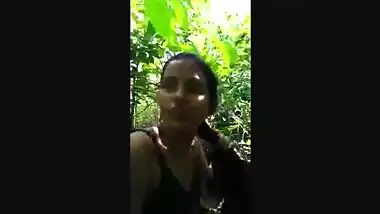 Desi local randi fucking in field