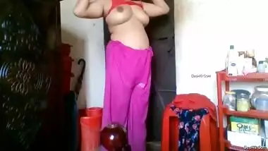 Today Exclusive- Desi Wife Blowjob And Fucked