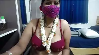 Super Tamil Bhabhi webcam show