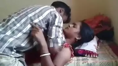 Gets Fucked By Lover With Desi Bhabi