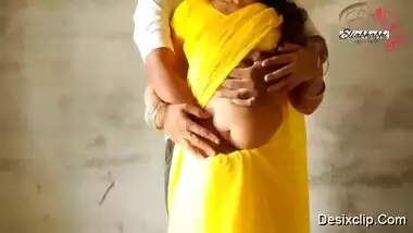 Bhabhi always hot on early morning without hesitation