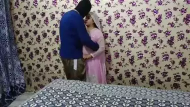 Indian Suhagraat Sex with Beautiful Hindi Bride