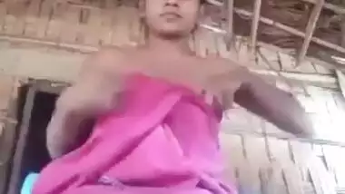 Village bhabhi fingering outdoor