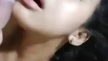 Desi girl getting a cumshot facial from her lover
