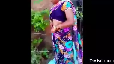 Local desi randi show her pussy after fuck outdoor