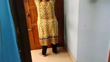 Tamil cute maid fucked by hotel owner