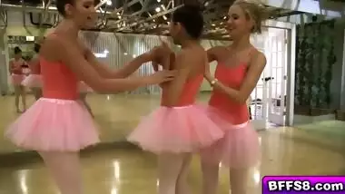 Horny hottie ballerinas spreads her legs to fuck