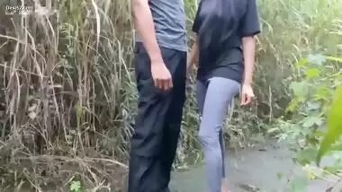 Ex gf met at the jogging path fucked hard