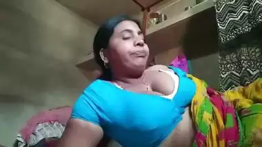 Beautiful housewife leaked vid Desi beautiful...