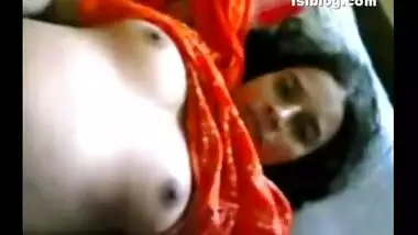 Desi aunt Surupa getting her boobs and pussy exposed and captured on cam