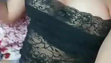 Anam Khan Hot Sexy Good Morning Clip