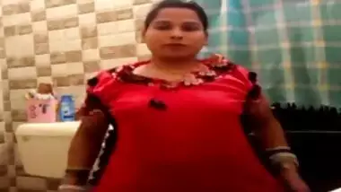 desi bhabhi stripping clothes