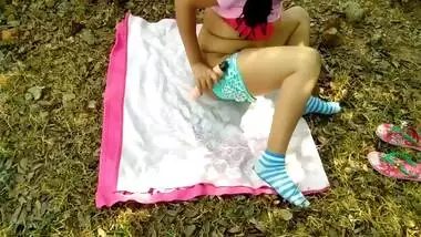 Indian School Couple Outdoor Fucking With Hindi Audio Risky