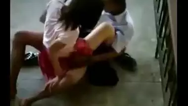 Leaked MMS scandals of bhutani teen girl fucked by cousin