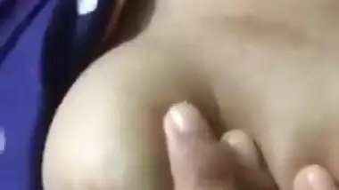 Unmarried girl boobs show viral selfie reloaded