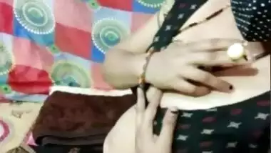 Sexy Desi Bhabi Live Romance with Hubby